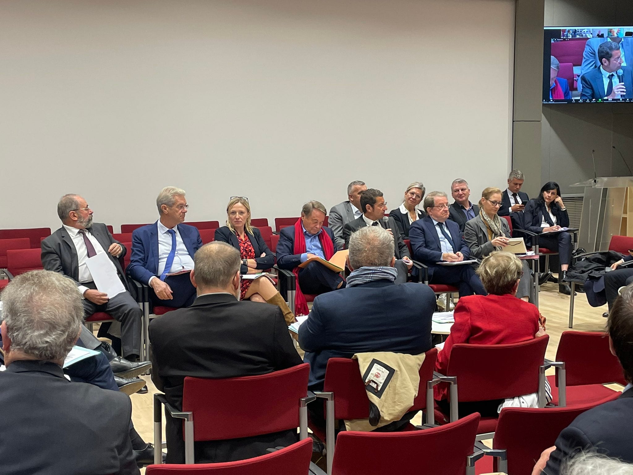 David Lisnard réunit le Comité Directeur de l'AMF