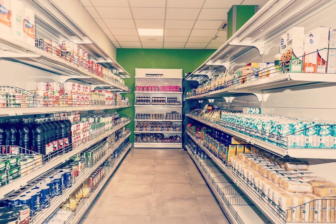 L'épicerie sociale de la Mairie de Cannes vue de l'intérieur