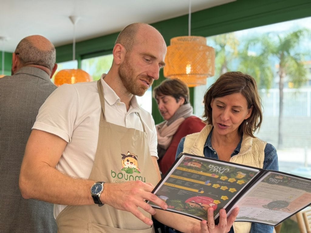 David Lisnard inaugure un nouveau restaurant implanté dans le quartier de République — illustration 1