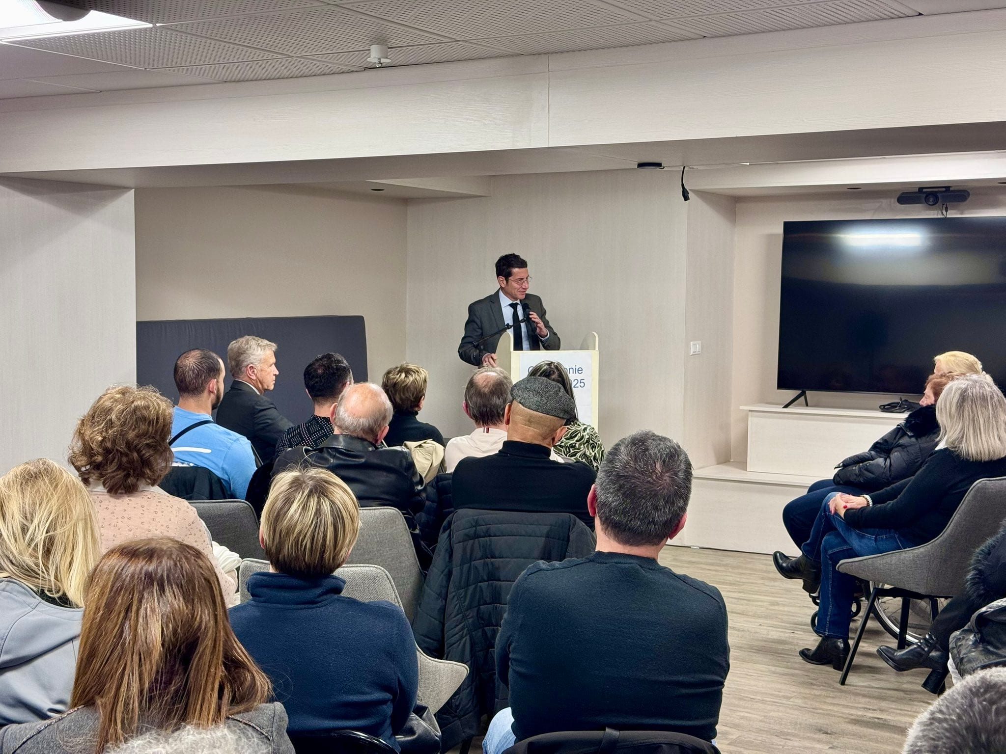 David Lisnard revient sur les conséquences de la crise du logement à l'occasion de la cérémonie des vœux de l'Office Public de l'Habitat et de la Socaconam
