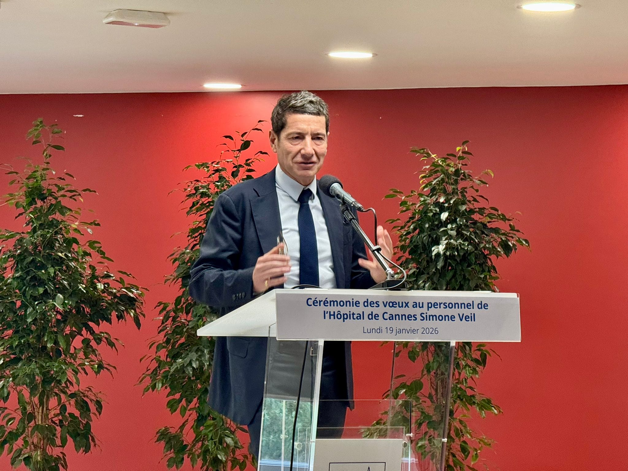 Hommage aux soignants et à l’universalisme de l’hôpital public