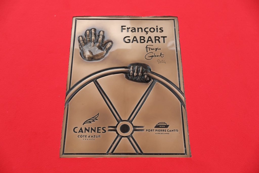 Le navigateur François Gabart pose ses empreintes à Cannes, capitale du sport en pleine mer — illustration 1