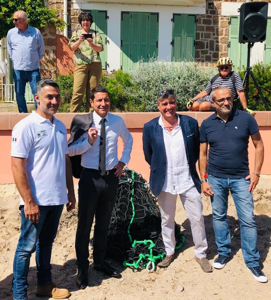 Protection du littoral et de la Méditerranée : pose des filets anti-déchets à Théoule-sur-Mer