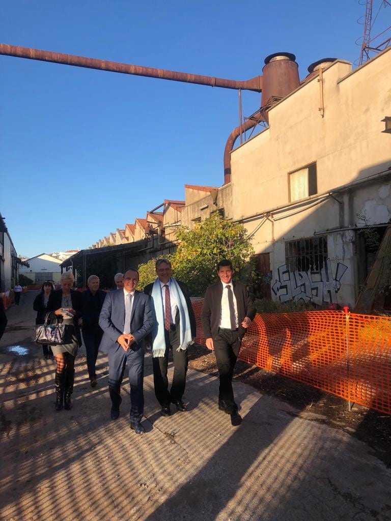 David Lisnard lance la démolition des anciens entrepôts d'AnsaldoBreda, où sera installé Novelty, leader européen dans les prestations techniques du secteur de l’événementiel