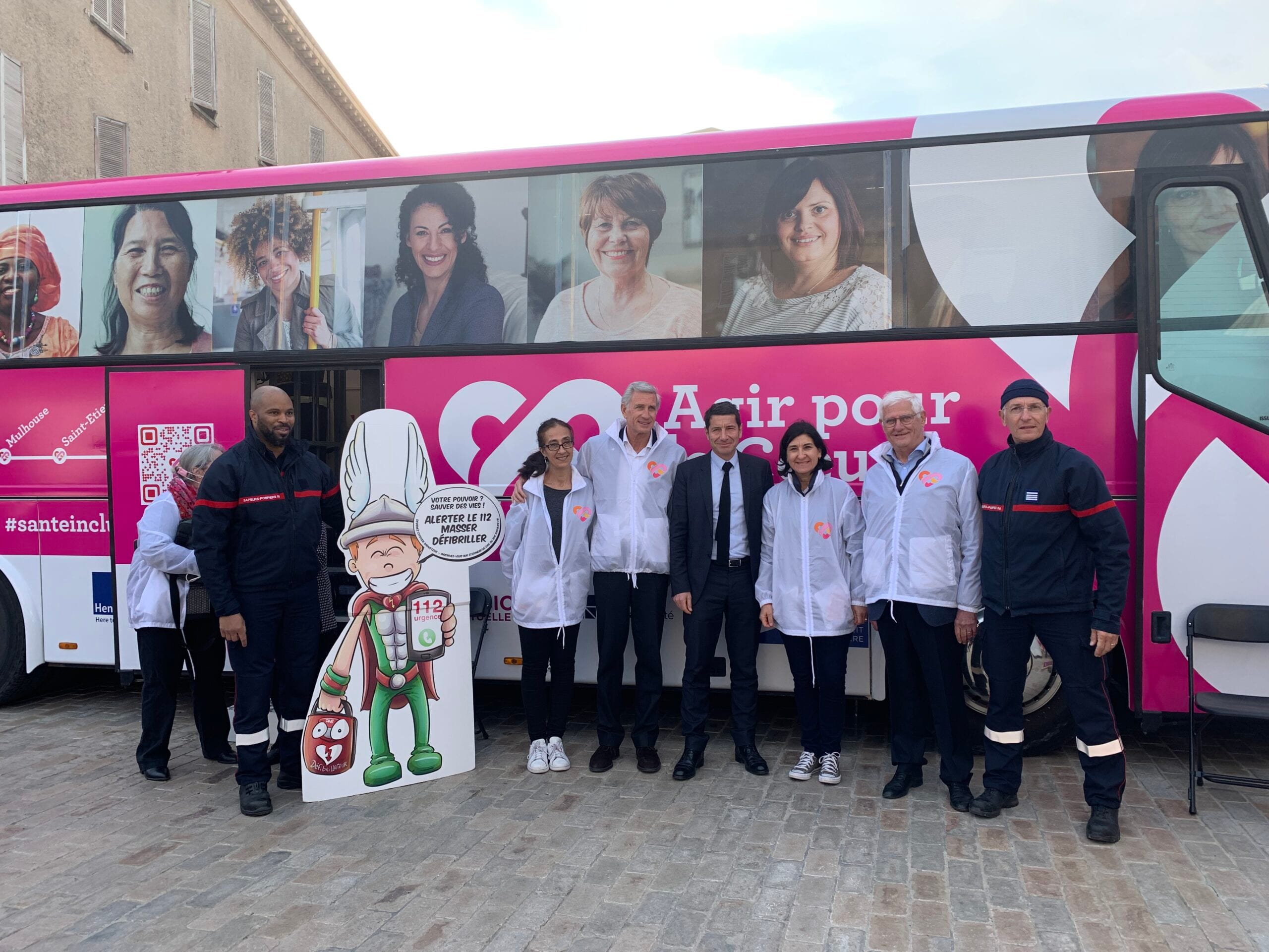 David Lisnard passe au Bus du coeur des femmes