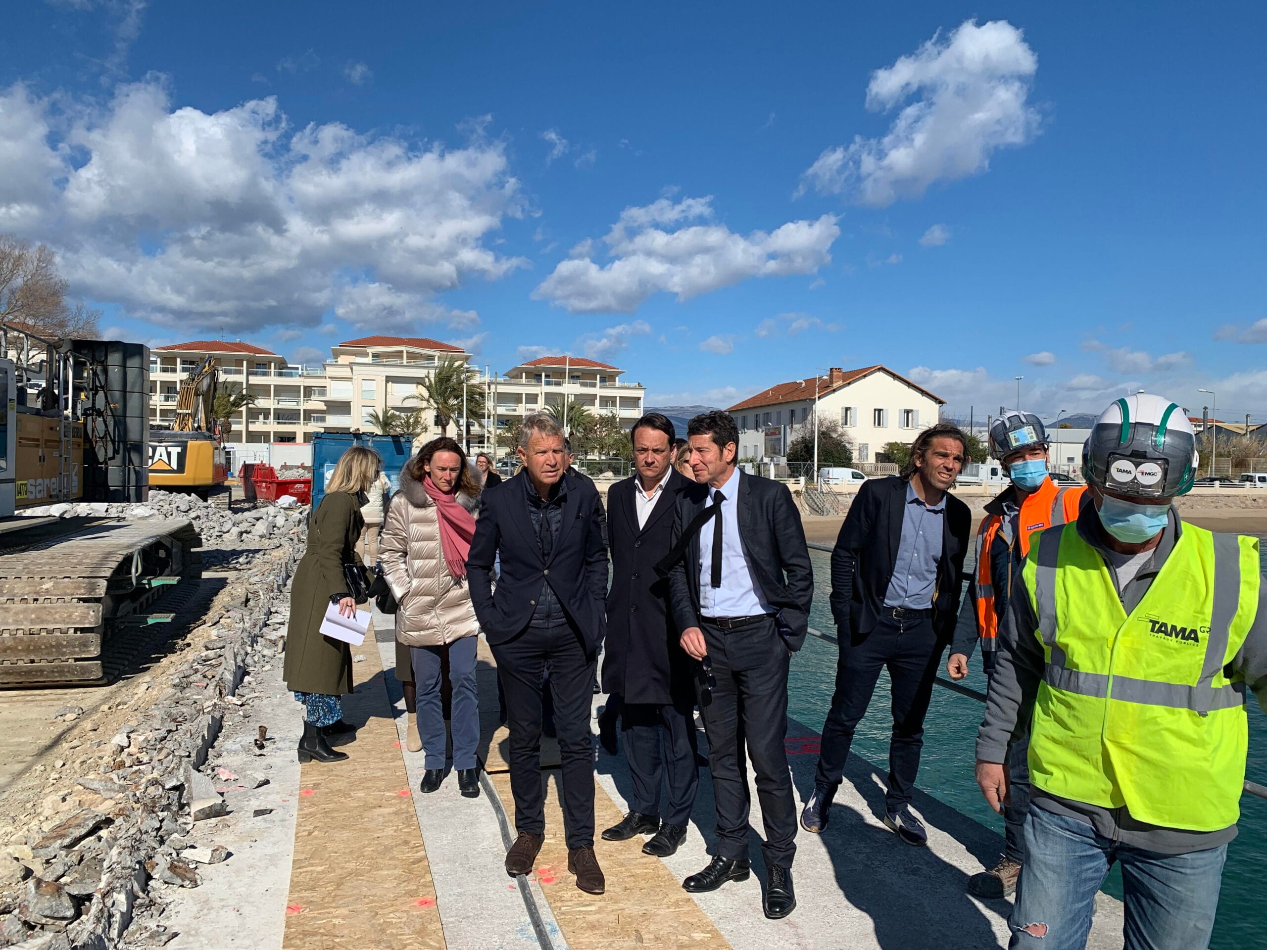 David Lisnard visite le chantier de la réhabilitation du ponton de la Darse