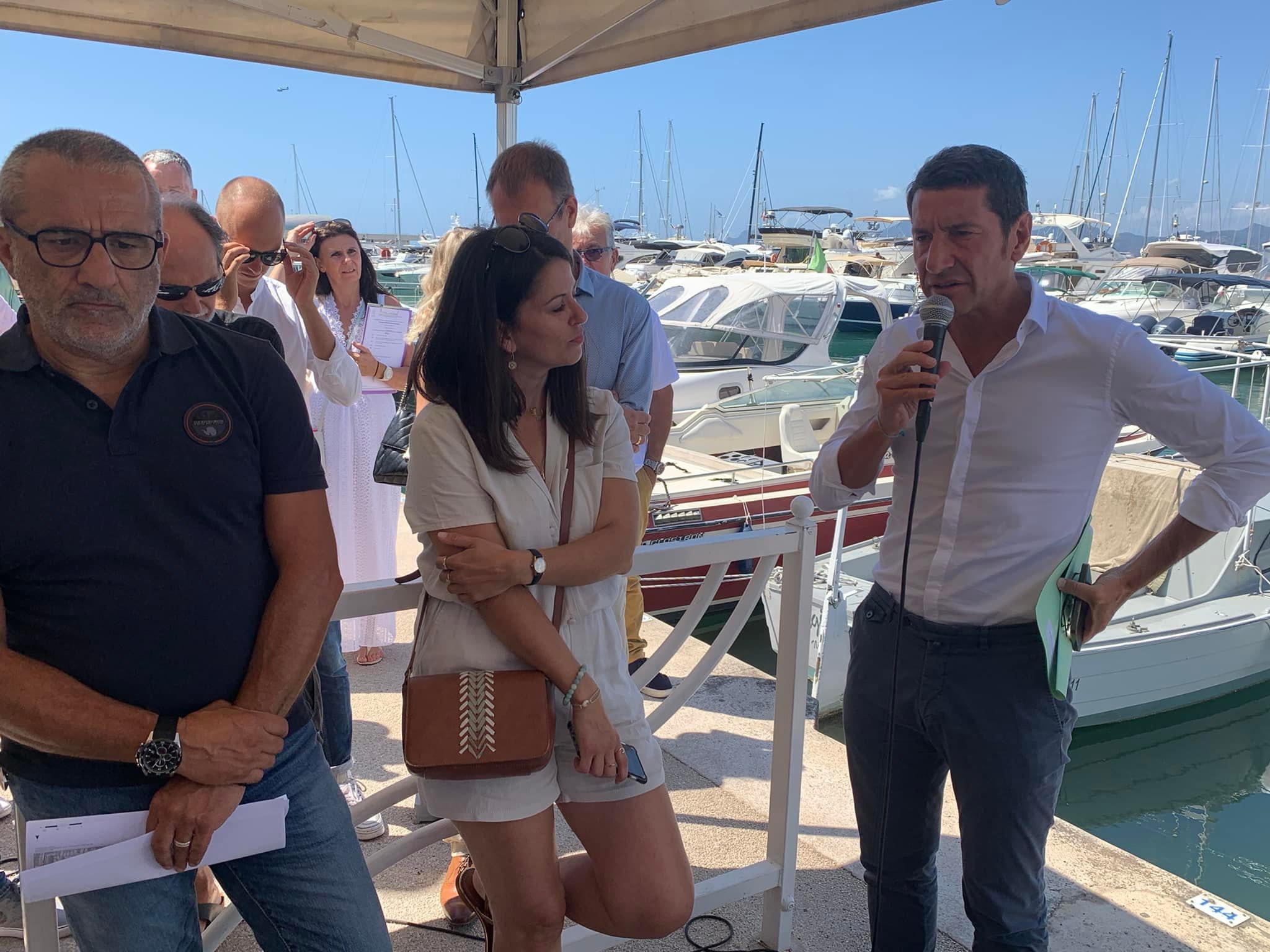Protection de la Méditerranée : l'Agglo Cannes Lérins installe un 5ème filet de récupération des déchets à Cannes !