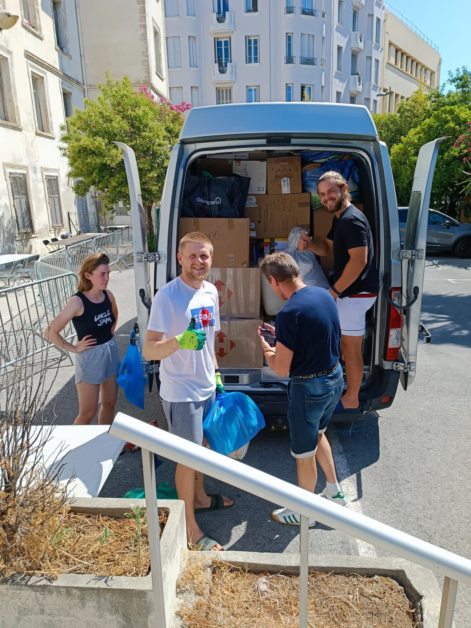 Guerre en Ukraine : un nouveau convoi de la Mairie de Cannes part sur les zones libérées et ravagées