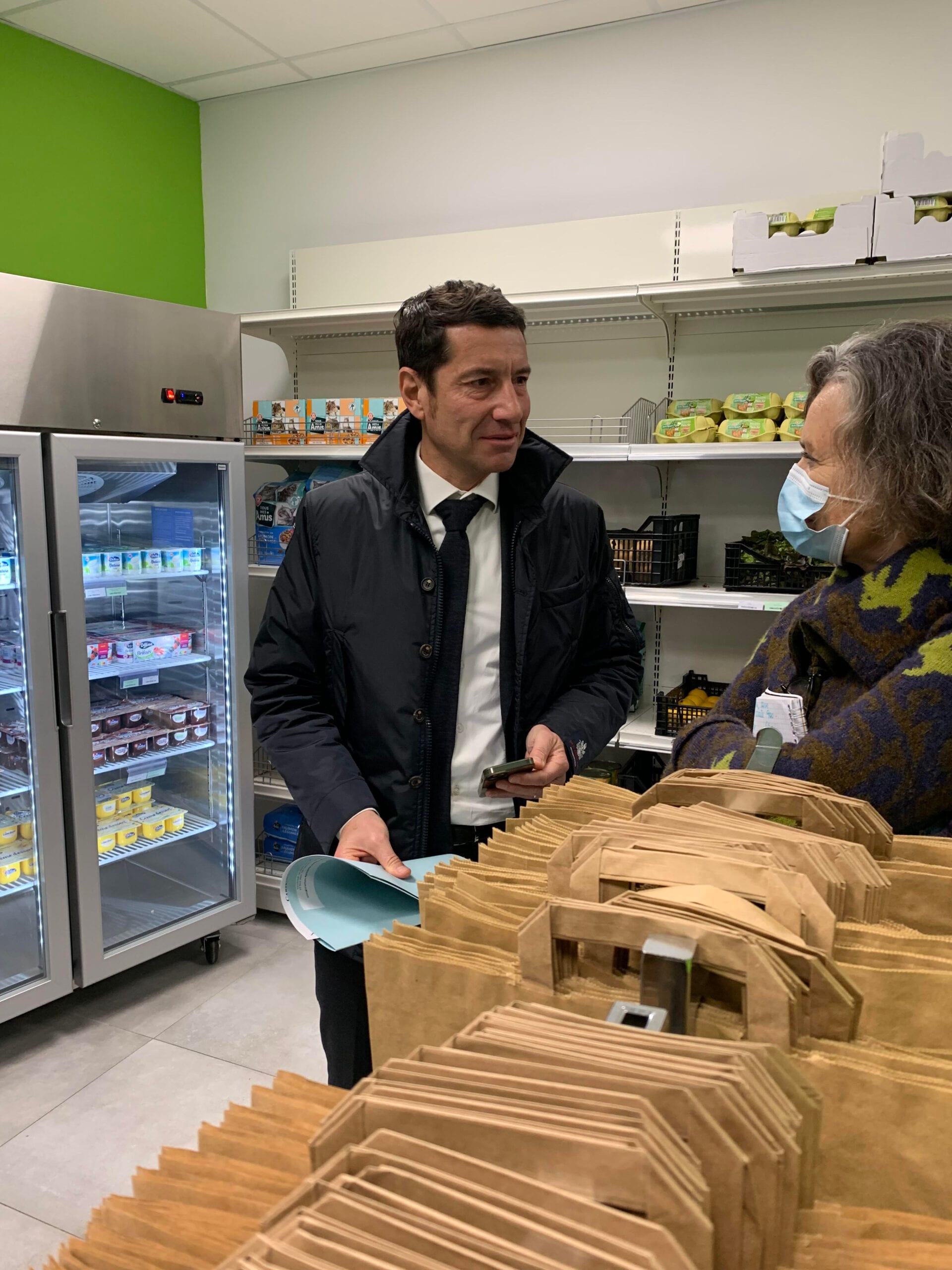 David Lisnard inaugure l'épicerie sociale de la Mairie de Cannes pour aider les plus démunis