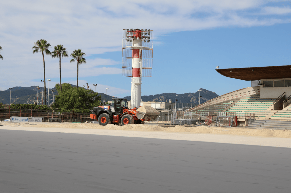 Une nouvelle pelouse naturelle renforcée au stade Pierre de Coubertin de Cannes