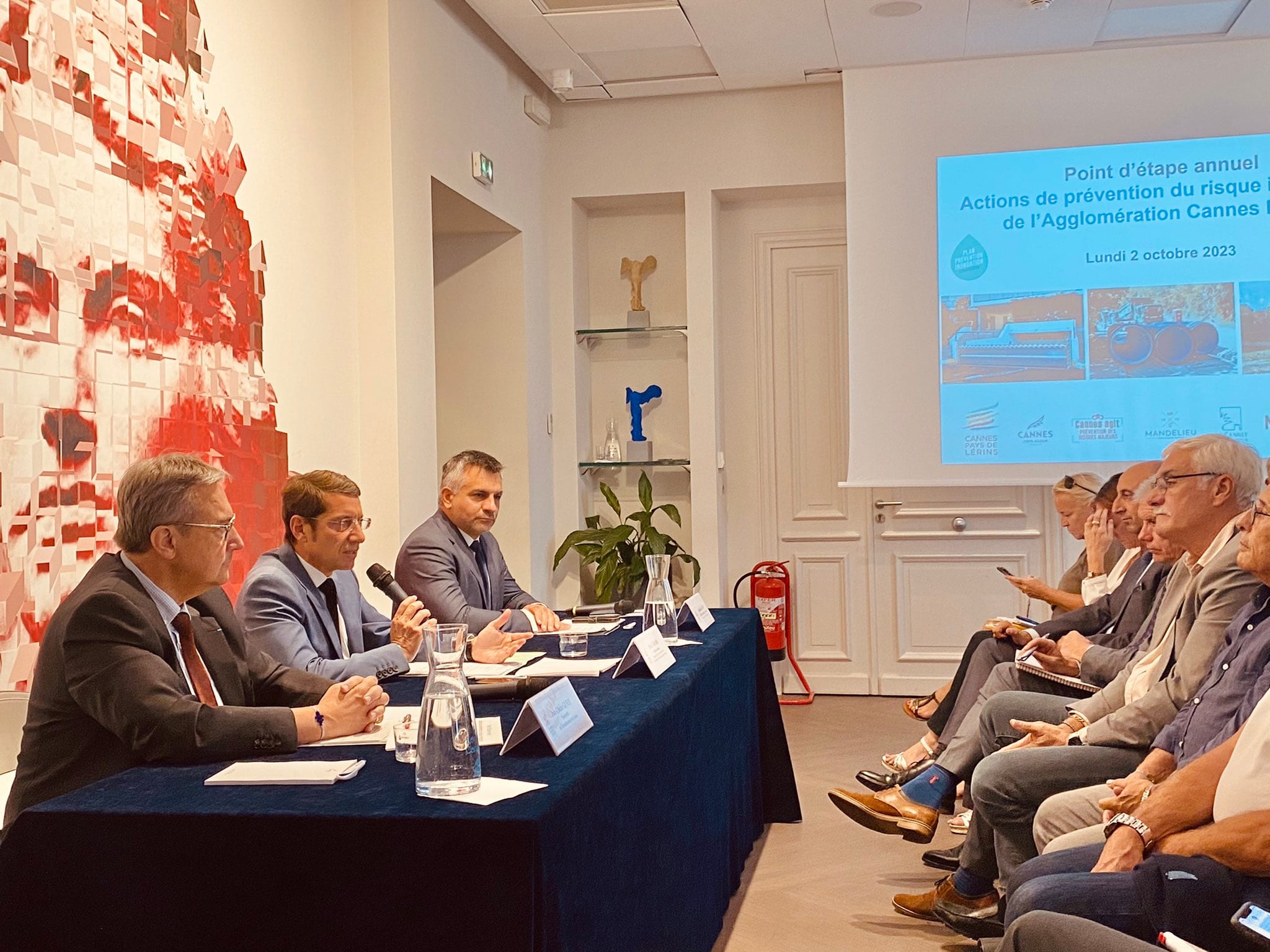 David Lisnard tient le point d'étape annuel des actions menées par la Mairie de Cannes et l'Agglomération Cannes Lérins pour lutter contre les inondations