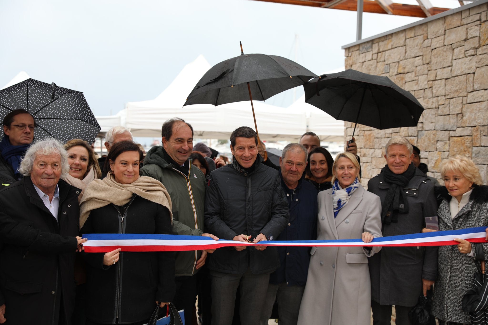 David Lisnard inaugure le nouveau Village des pêcheurs cannois