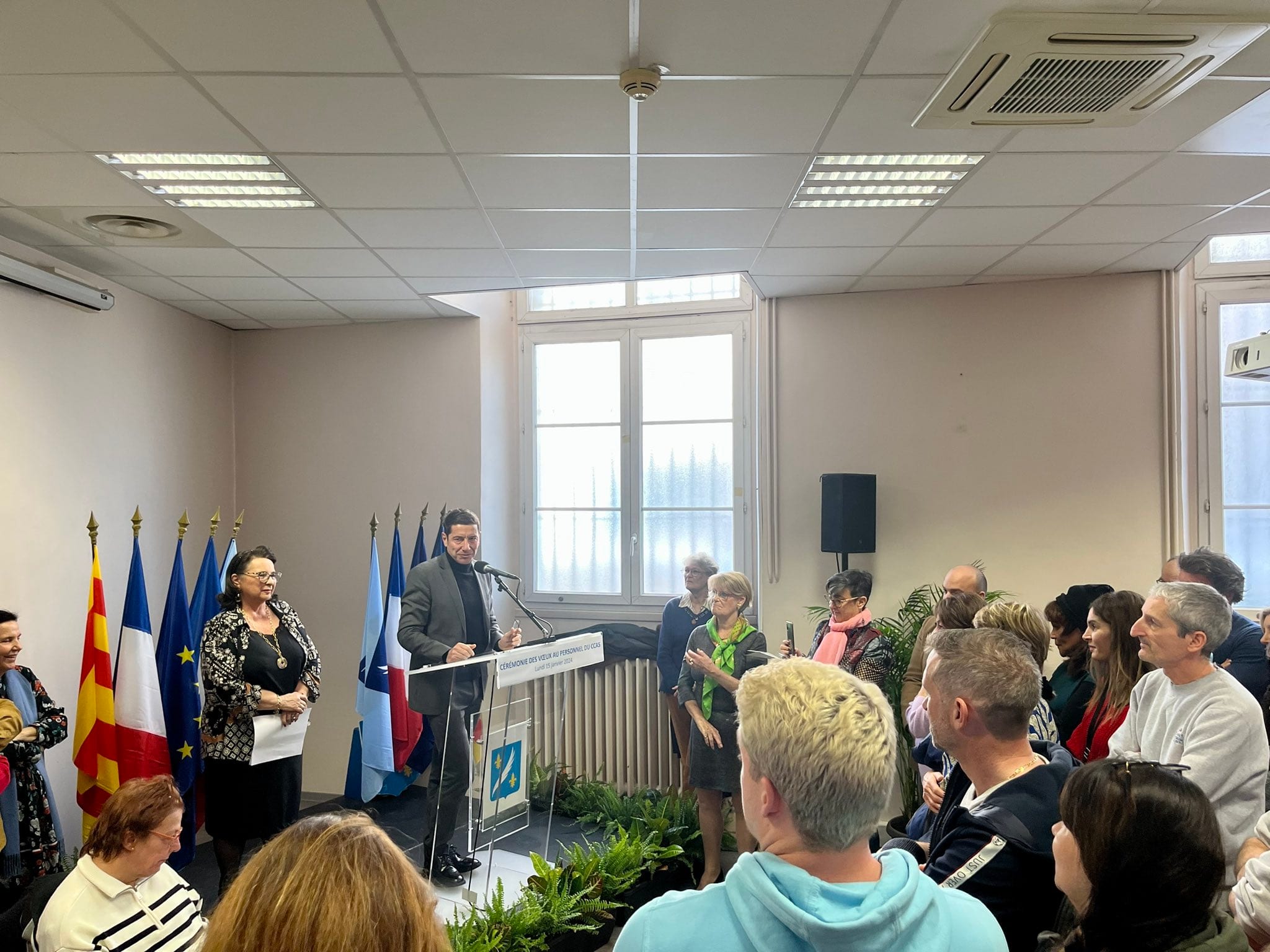 David Lisnard présente ses vœux aux agents du Centre Communal d’Action Sociale de la Mairie de Cannes