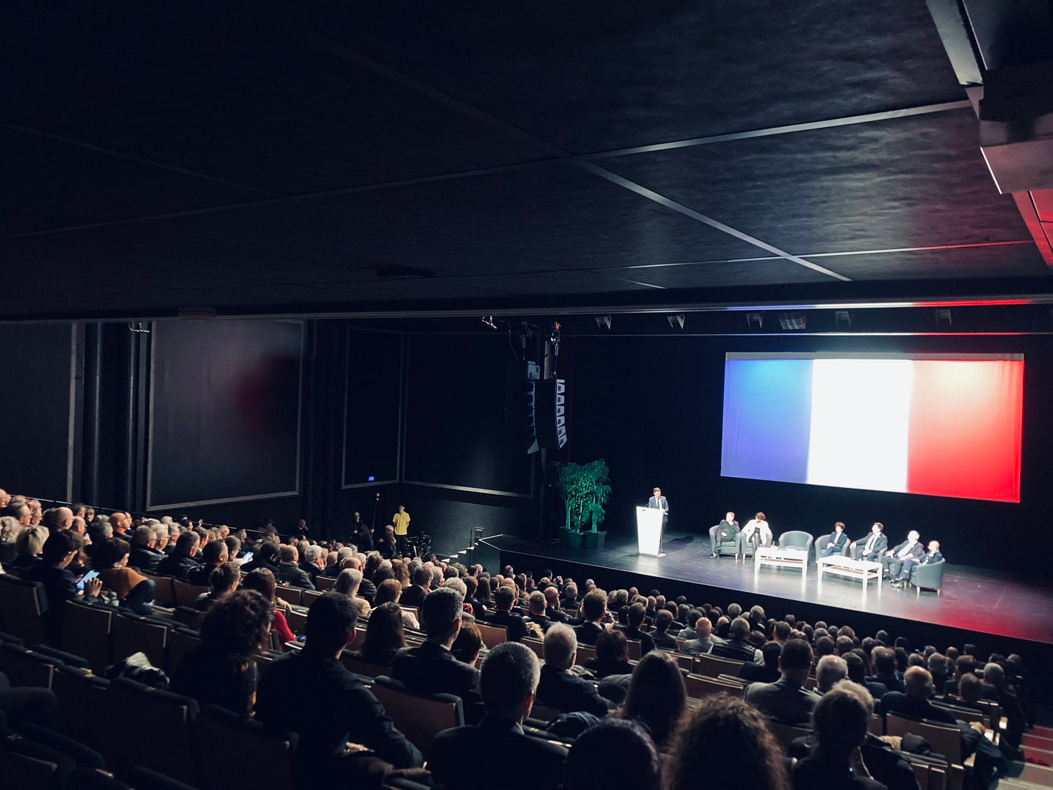 David Lisnard auprès des maires du Rhône au Congrès de l'AMF 69