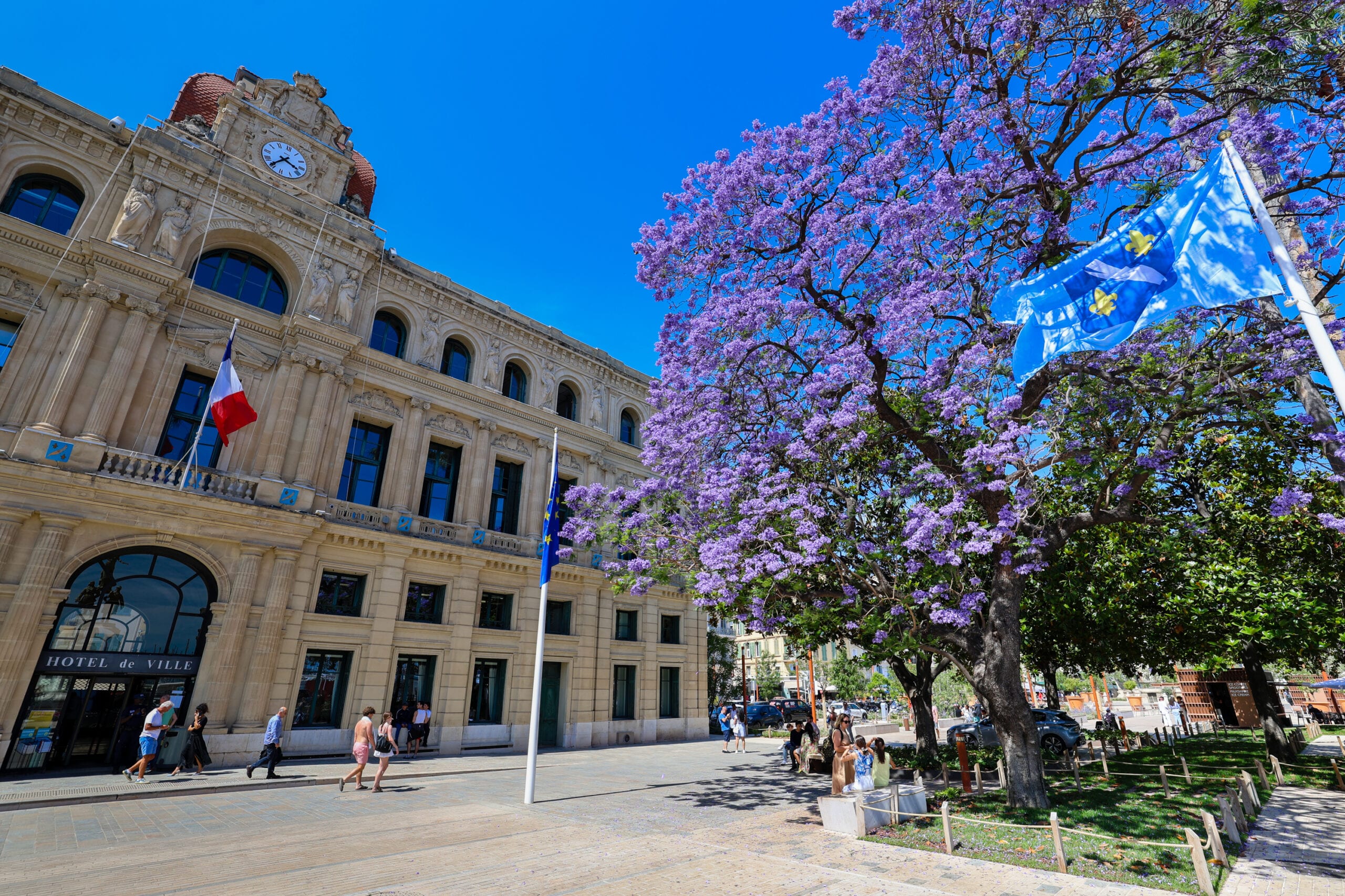 Testée par des usagers mystères, la Mairie de Cannes remporte le premier prix du Trophée AFNOR pour la troisième fois