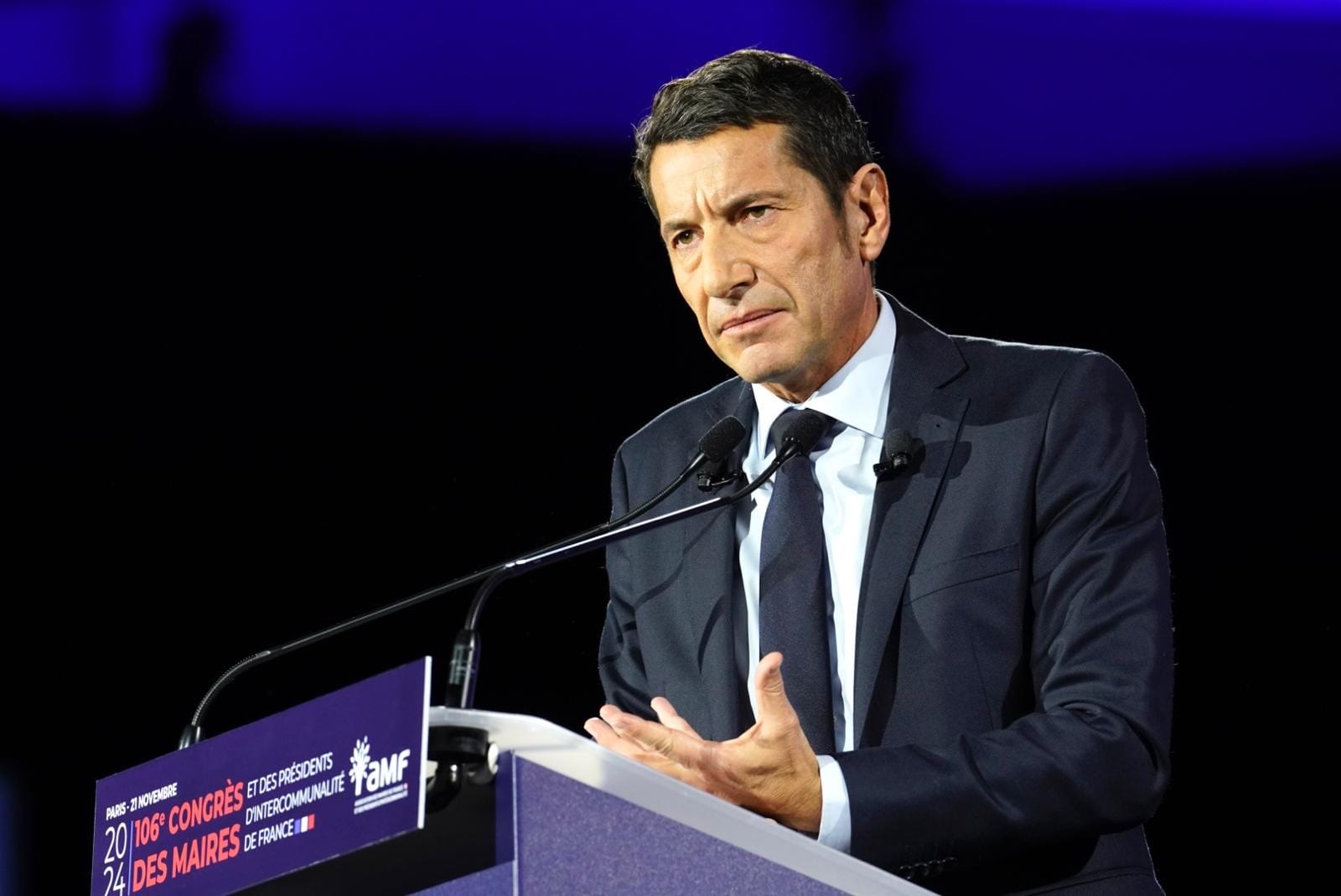 Trafiquants privés d’allocations familiales : "Qu'on arrête le masochisme social" pour David Lisnard