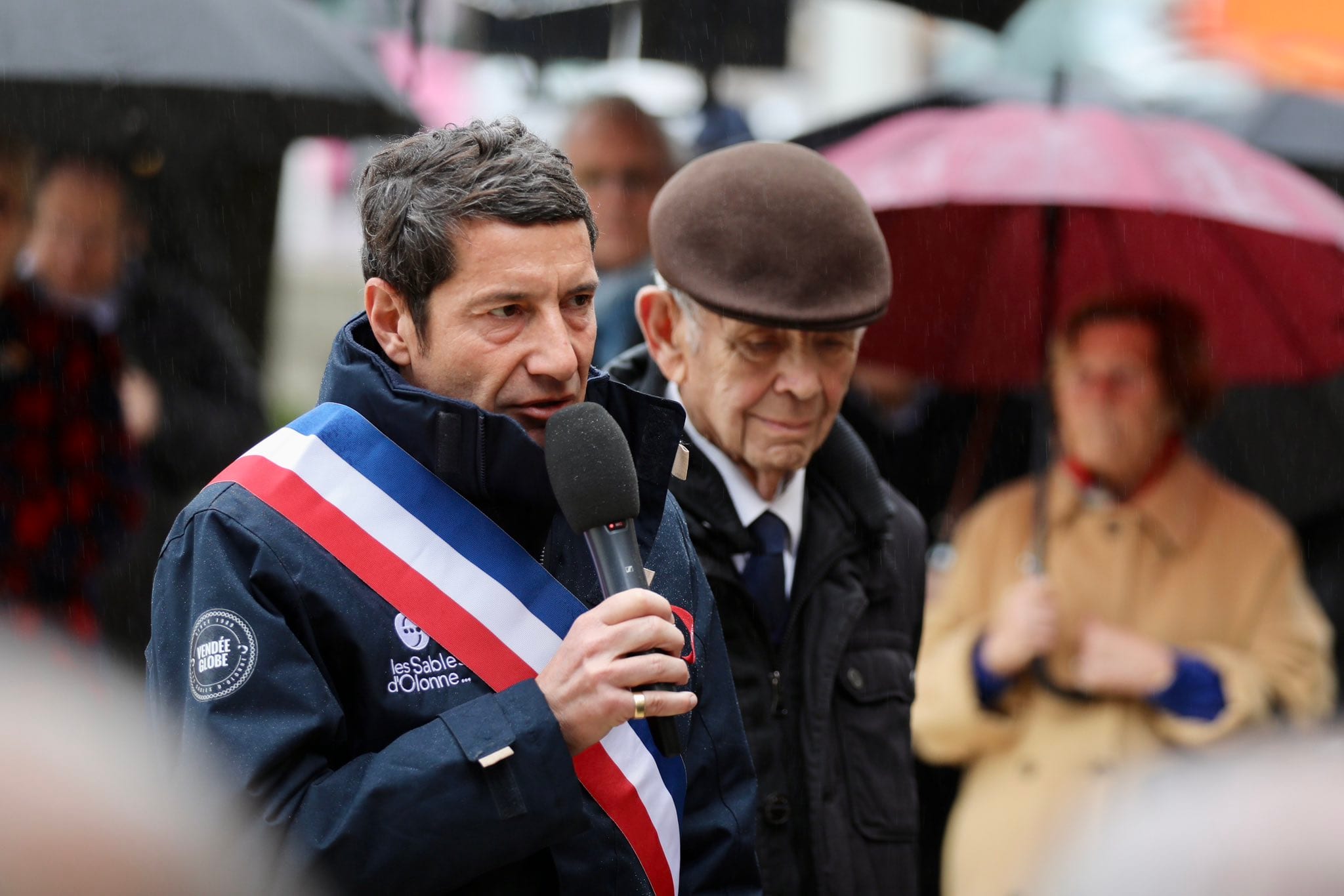 David Lisnard rend un hommage sobre et solennel aux victimes de la Shoah pour le 80ème anniversaire de la libération du camp d'Auschwitz