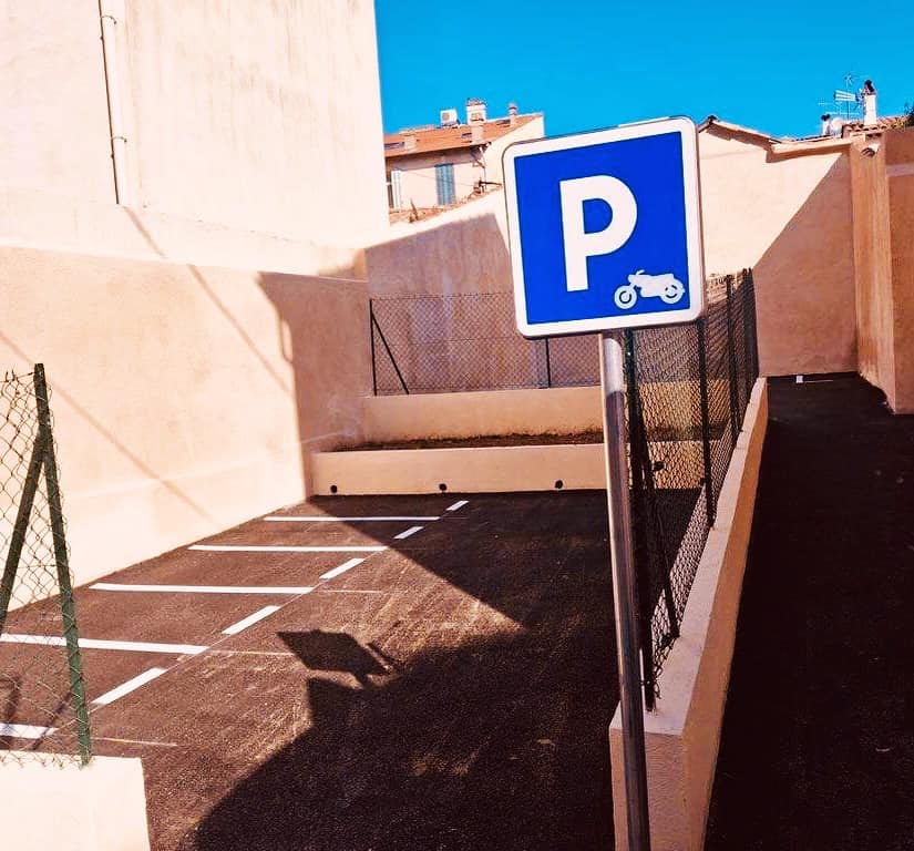 A Cannes, David Lisnard fait détruire un lieu de squat et le remplace par un parking