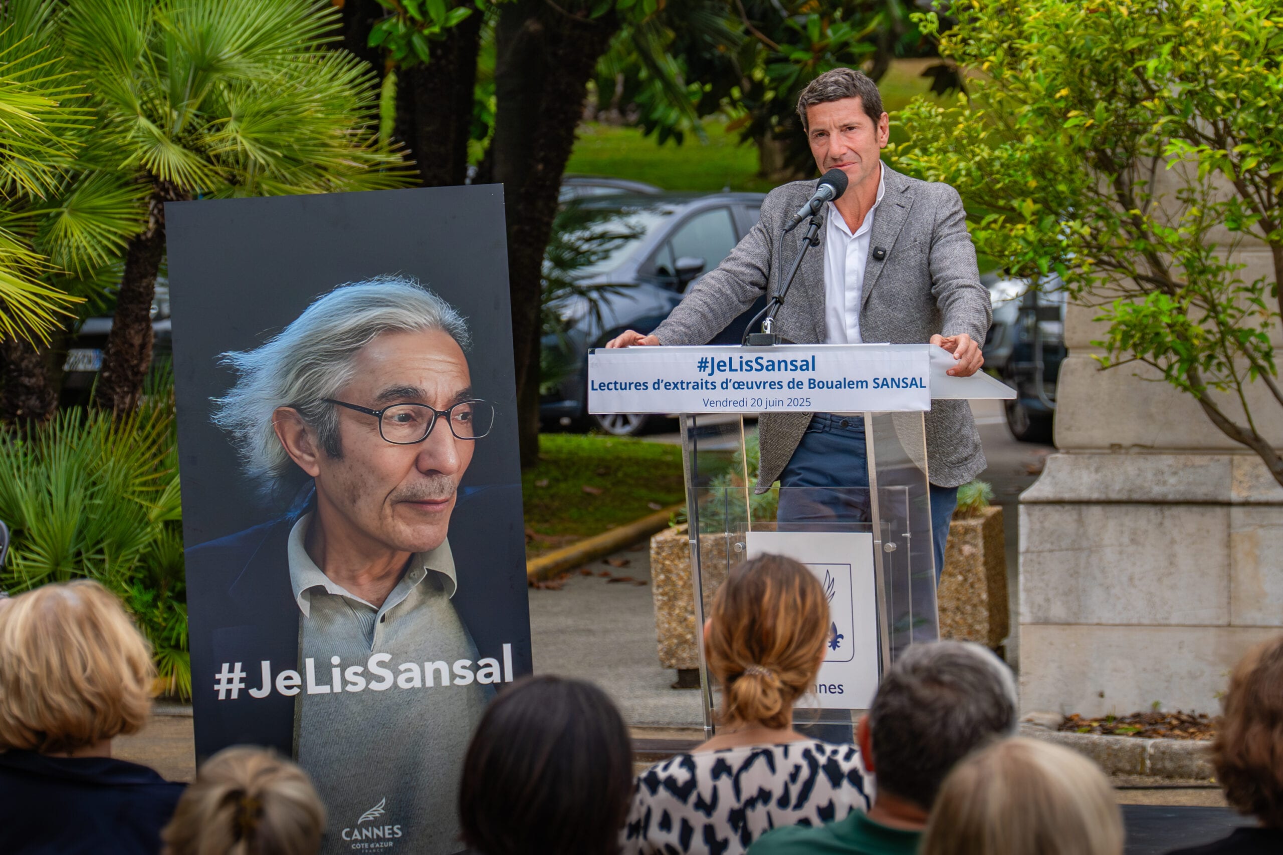 #JeLisSansal : plus d'une centaine de villes ont suivi la mobilisation nationale lancée par David Lisnard et le Comité international de soutien à l'écrivain