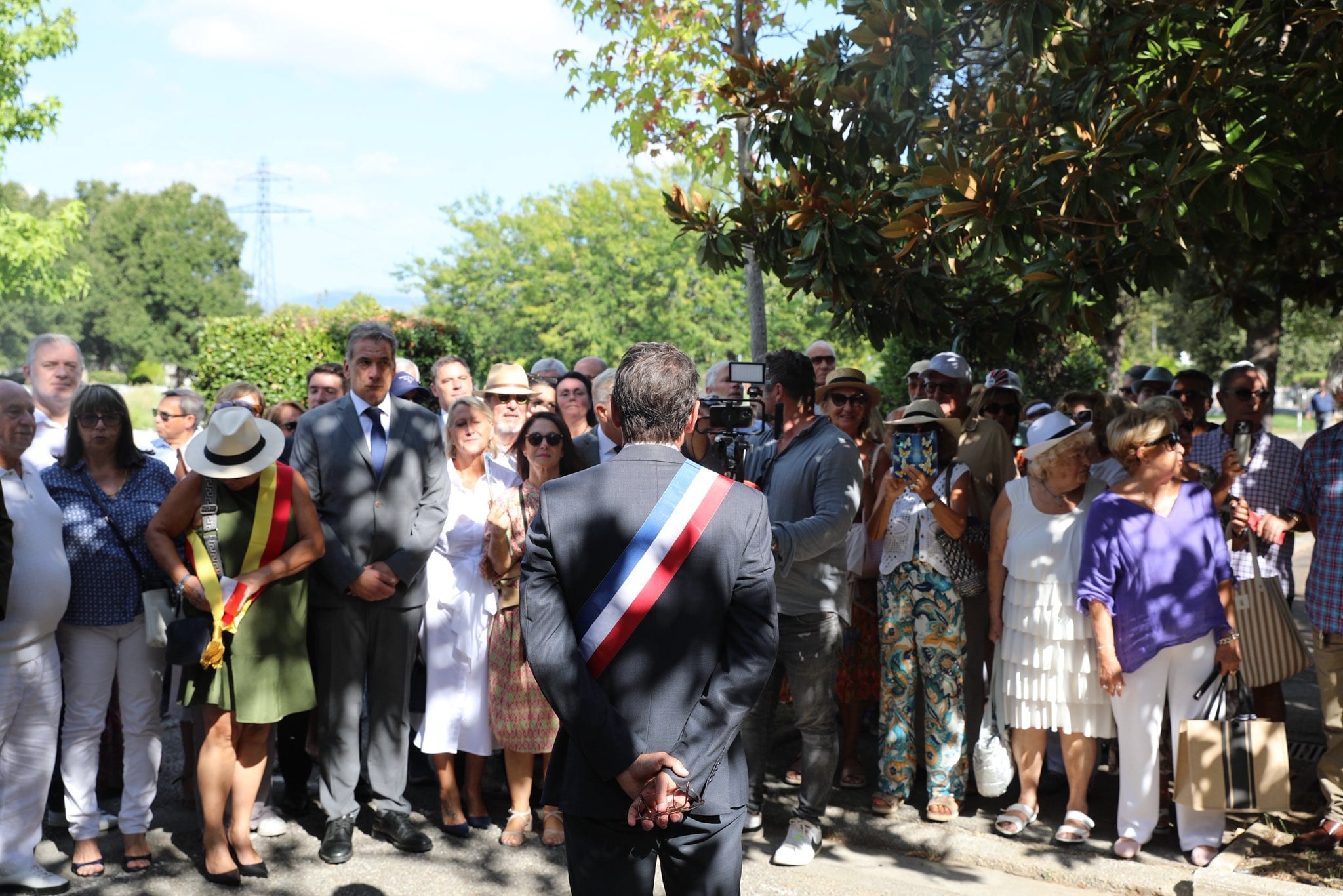 Cannes rend hommage à Ilan Halimi en plantant un arbre de mémoire