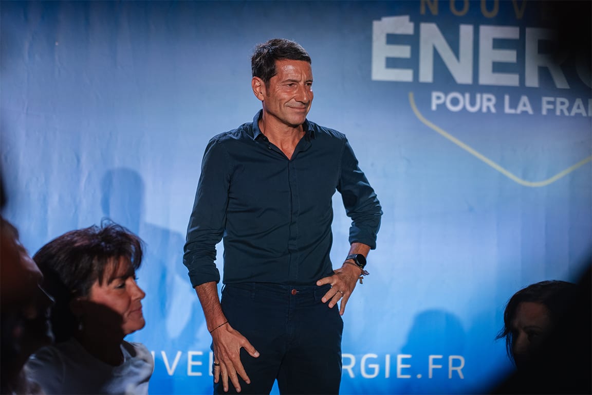 À Cannes, David Lisnard affirme « ne pas faire confiance à François Bayrou pour redresser le pays »