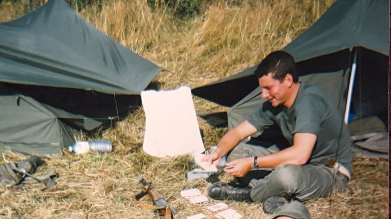 « Une expérience formatrice, qu’il ne faut pas idéaliser » : David Lisnard raconte son service militaire